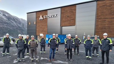 De ansatte i Storvik skal utvikle teknologi som skal sørge for at materialer som brukes i aluminiumsindustrien kan resirkulere etter bruk. Foto: Storvik AS