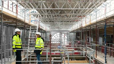 Enova legger fram nye støtteordninger for ombruk i byggenæringen. Målet er å øke volumet av brukte byggematerialer i markedet, øke kunnskapen og kompetansen i bransjen, og å bidra til mer data om ombruk generelt. Foto: Enova