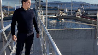 Daglig leder Henry M. Thomassen ser fram til å få elektrisk hjullaster inn i driften av Fishbase Group på Dønna.