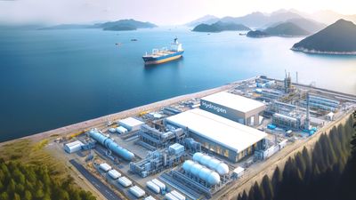 Illustrasjonsbilde som viser hydrogenproduksjonsanlegg ved fjorden