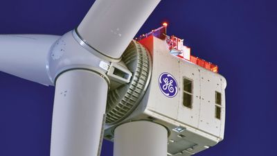 Her er en tilsvarende vindturbin (GE Haliade turbin) bygget på land i Rotterdam. Vindmøllen som skal settes opp på industriområdet i Gulen vil se lik ut, men bli enda kraftigere.