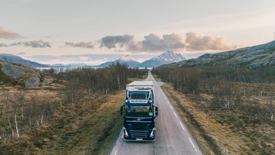 elektrisk_lastebil_norsk_natur_meyership_mo_i_rana_ENV_04748_Foto_Oystein_Lie